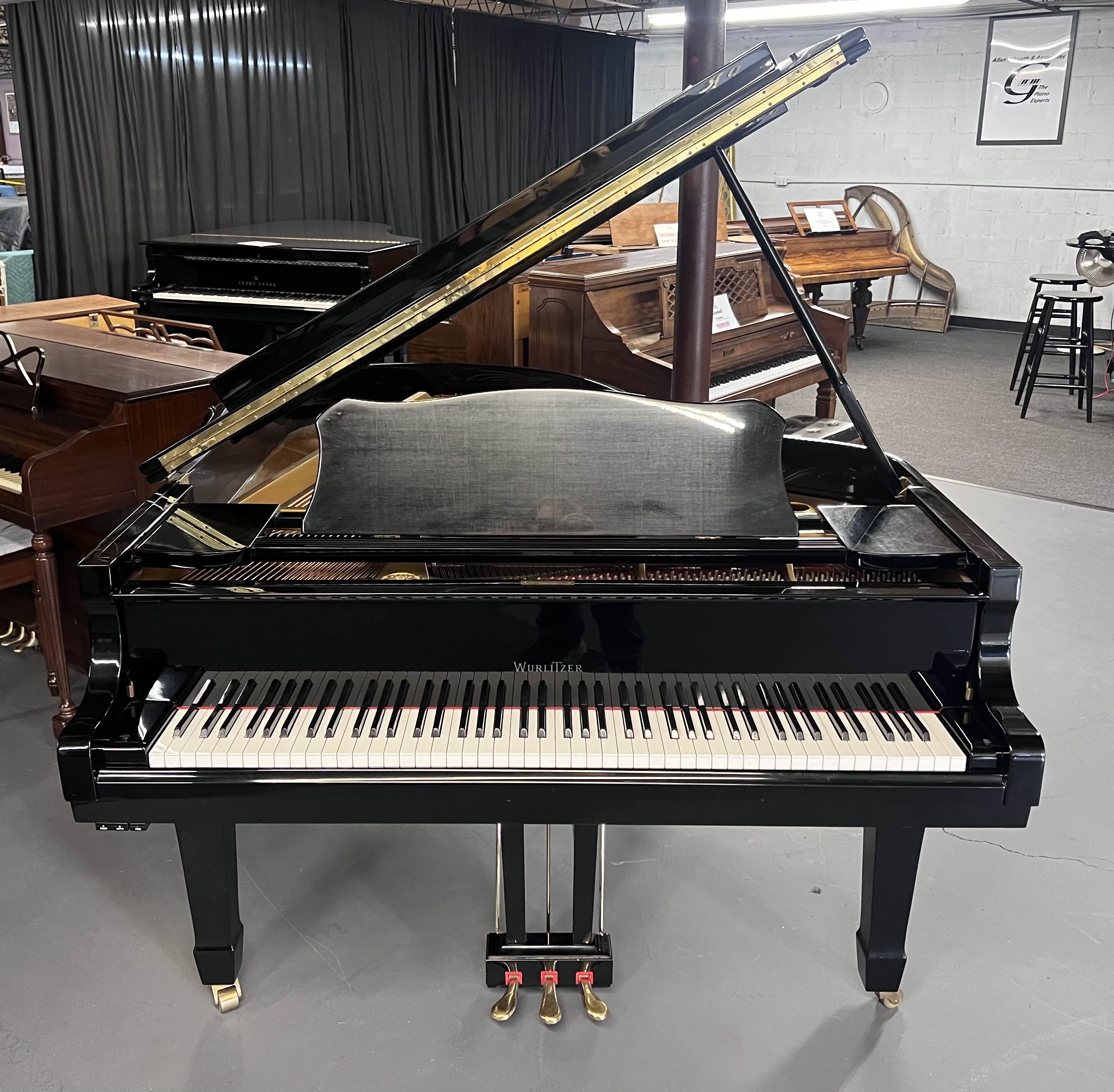 Wurlitzer G-461 Hi-gloss ebony