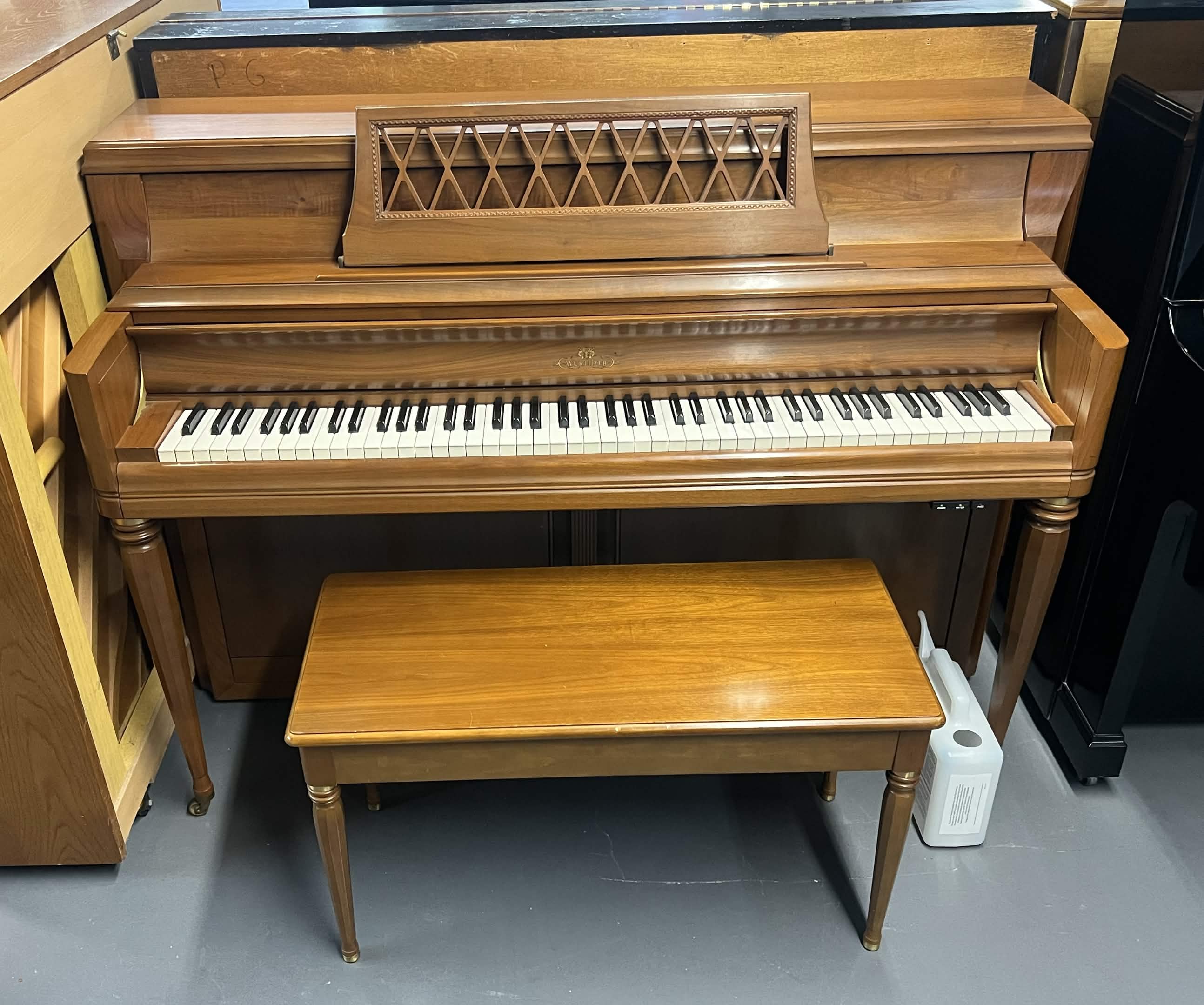 Wurlitzer Console Oak Dampp Chaser